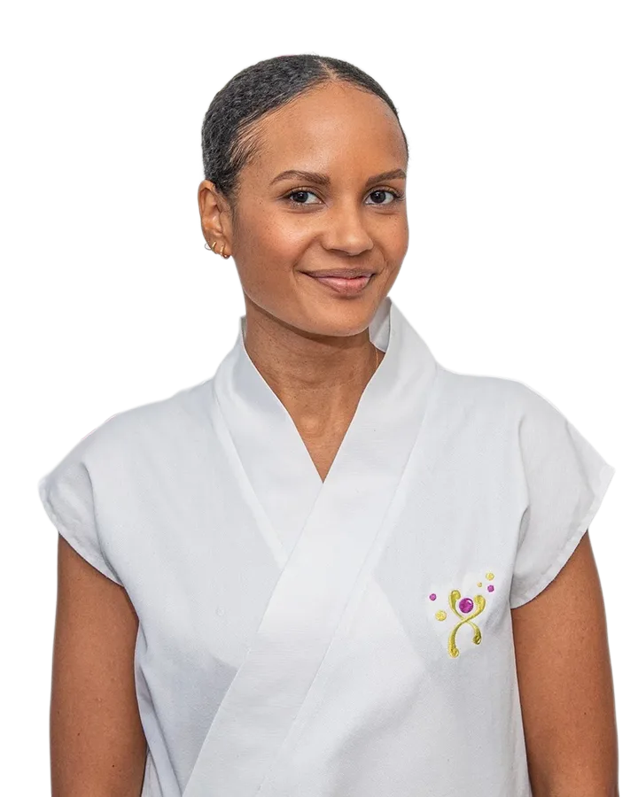 Dr Linda Chowanek, chiropraticienne au Chi Centre à Abidjan